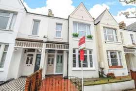2 bedroom Maisonette...